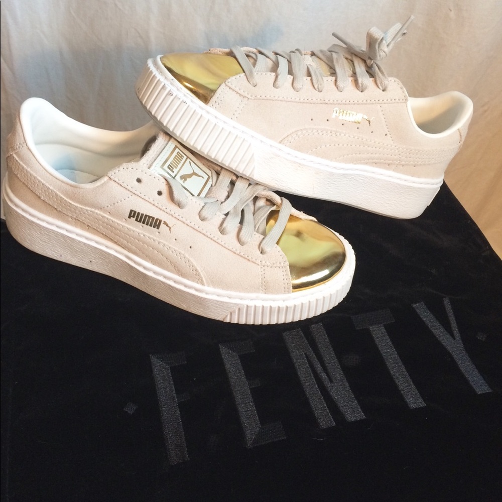 Puma Sneakers